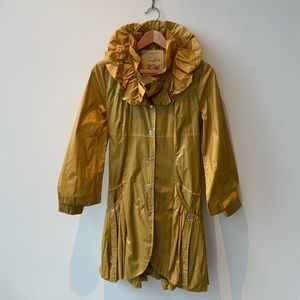 Animale gold coat with ruffled collar